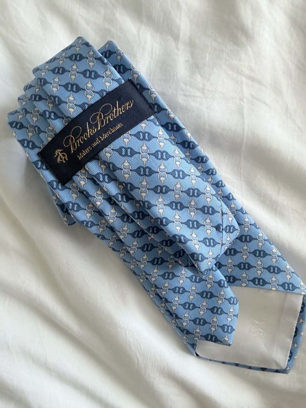 Brooks Brothers Makers and Merchants Light Blue Silk Chain Pattern Necktie